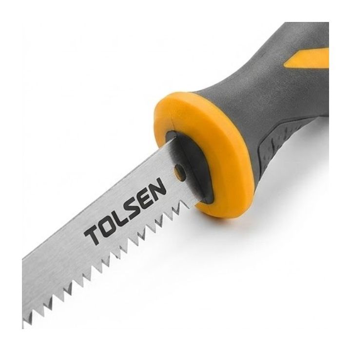 Tolsen saw shown in its packaging