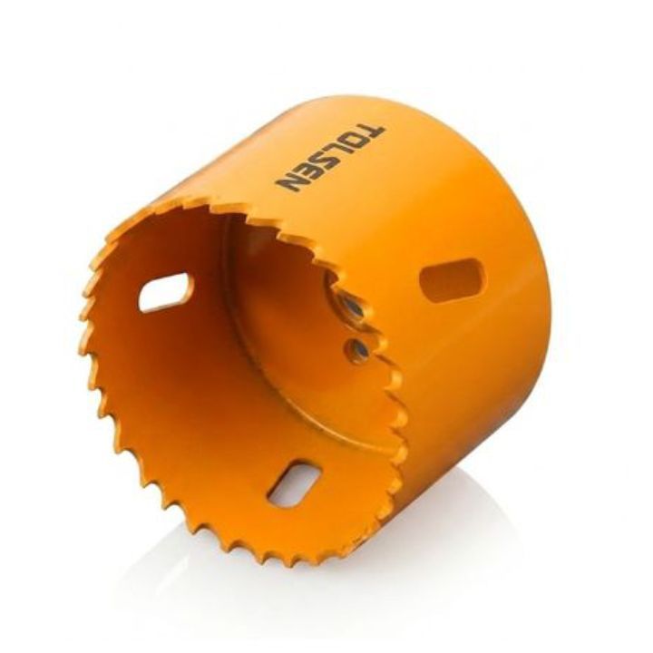 Tolsen saw shown in its packaging
