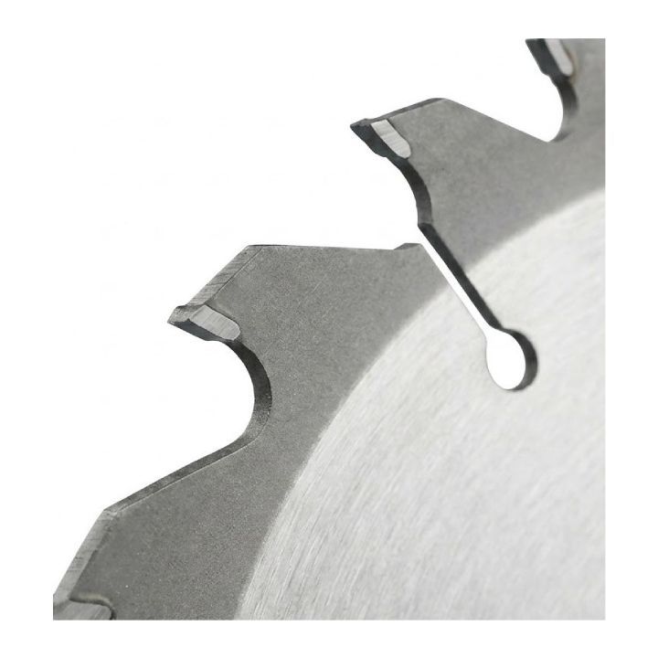 Tolsen saw shown in its packaging