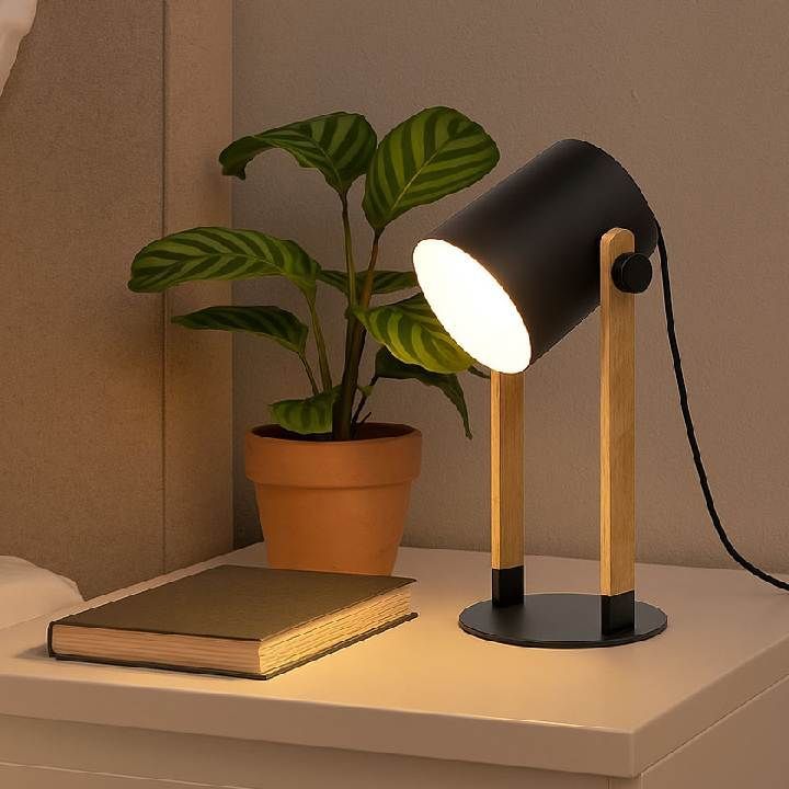 Close-up detail of the Eurolux black & brown table lamp